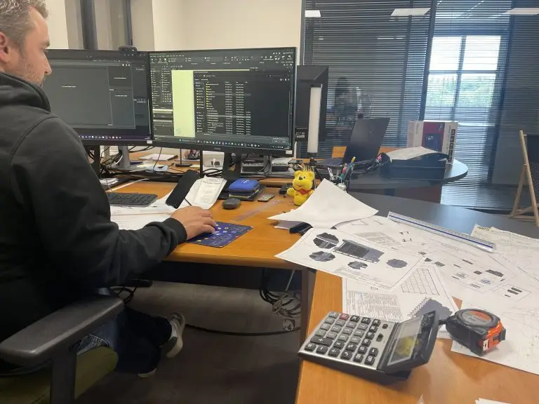 Vos projets évènementiels débutent par l'étude au sein de nos bureaux, pour proposer la meilleure solution audiovisuelle à nos clients