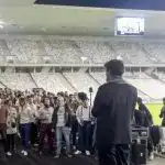 Prestataire technique audiovisuel à Bordeaux qui installe sonorisation, éclairage, vidéo, scène pour discours d'événement professionnels