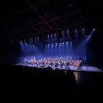 Scénographie lumineuse d'un concert classique au Zénith de Pau par Axilon